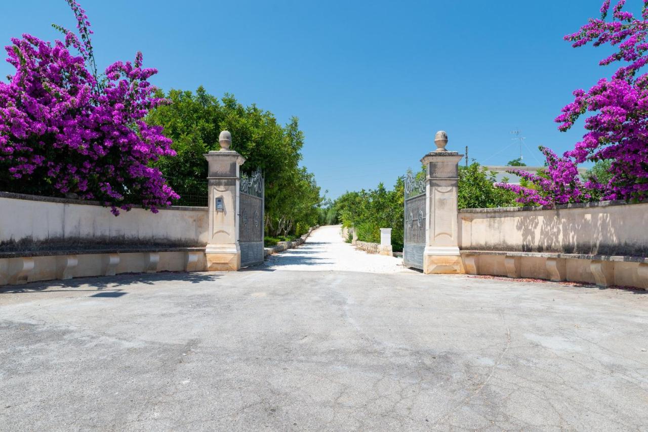 Appartamento Ortensia In Villa Mariella Остуні Екстер'єр фото