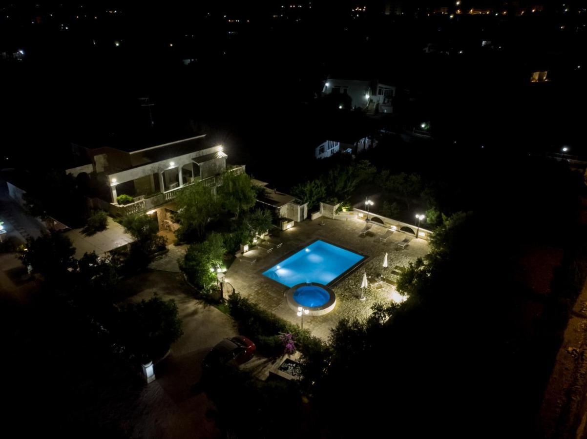 Appartamento Ortensia In Villa Mariella Остуні Екстер'єр фото