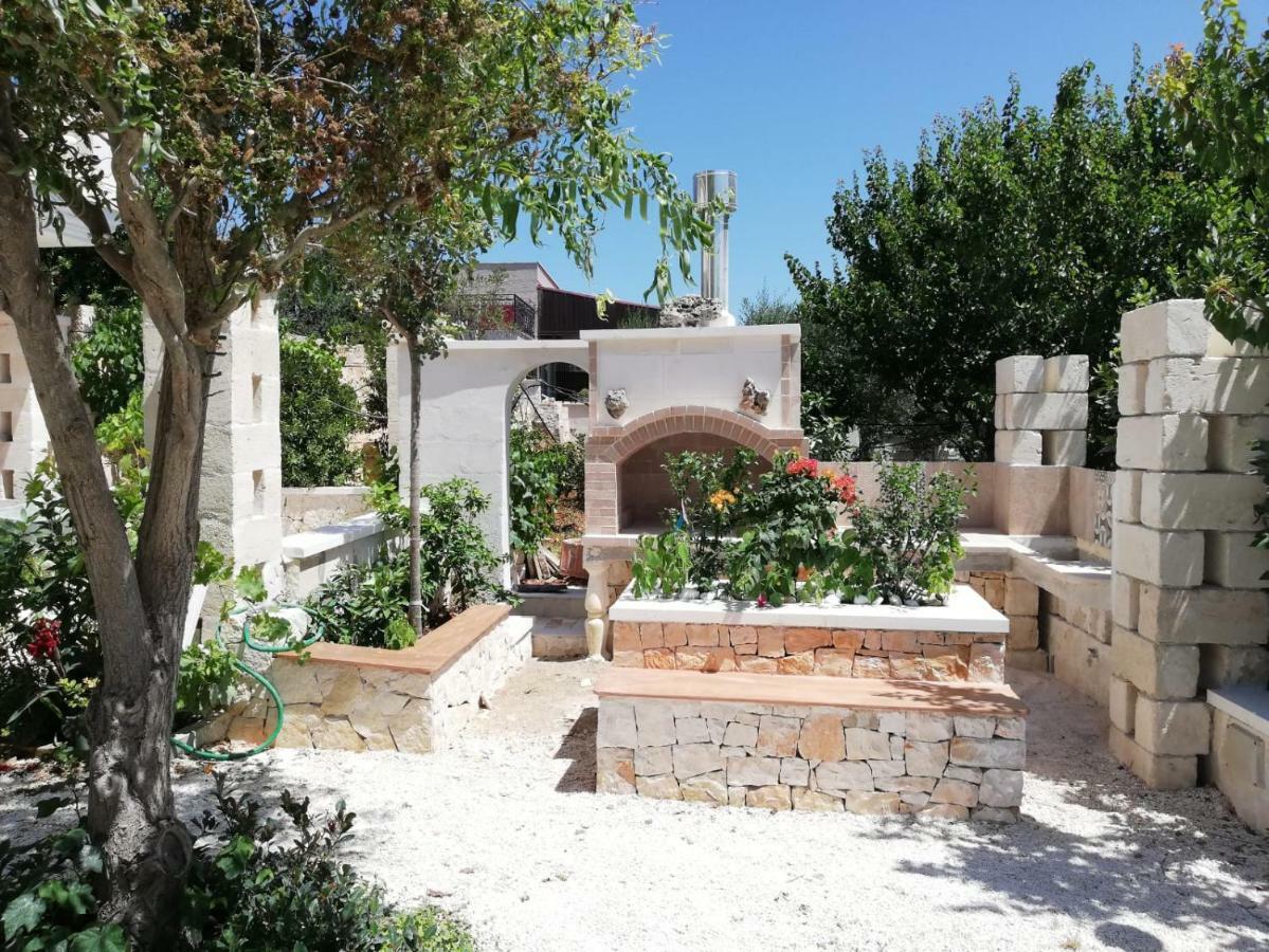Appartamento Ortensia In Villa Mariella Остуні Екстер'єр фото